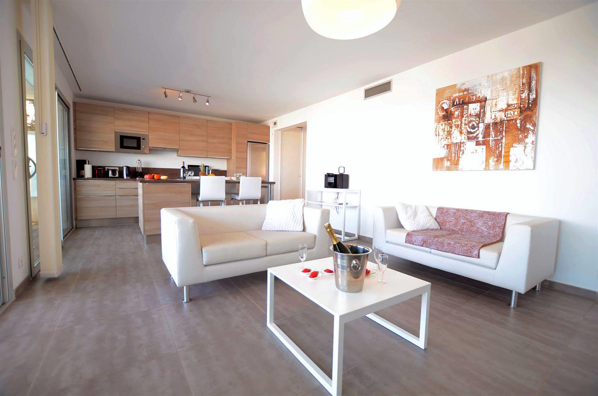 Residence Dary LʼÎle-Rousse Екстериор снимка